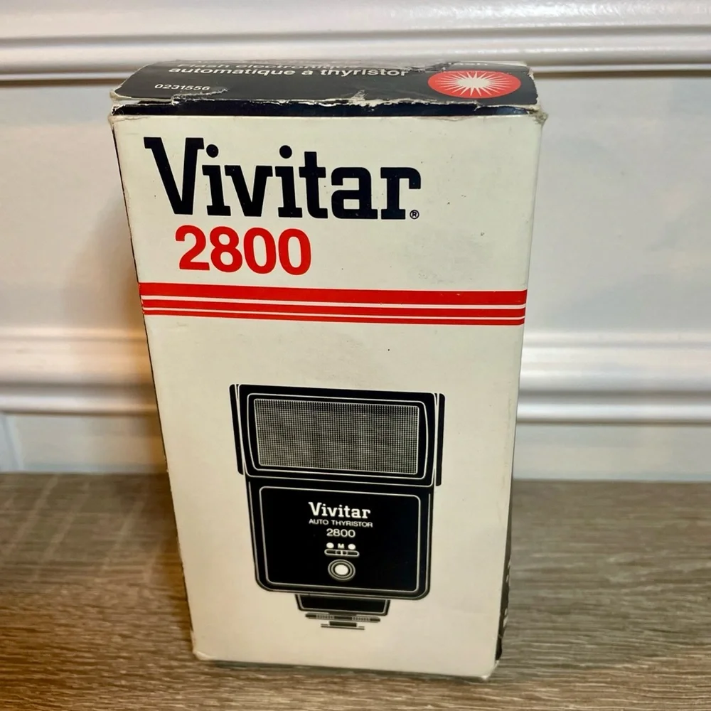 Vivitar 2800 Camera Flash Auto Thyristor 35mm Made In Japan-UnTested…(#17)